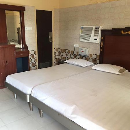 Hotel Maa Kamakhya Puri Exterior photo